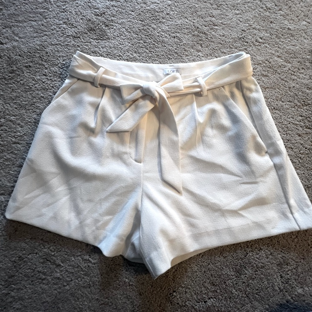 NWT Loft Flowy Shorts